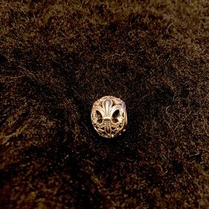 Pandora Fleur-de-Lis Charm